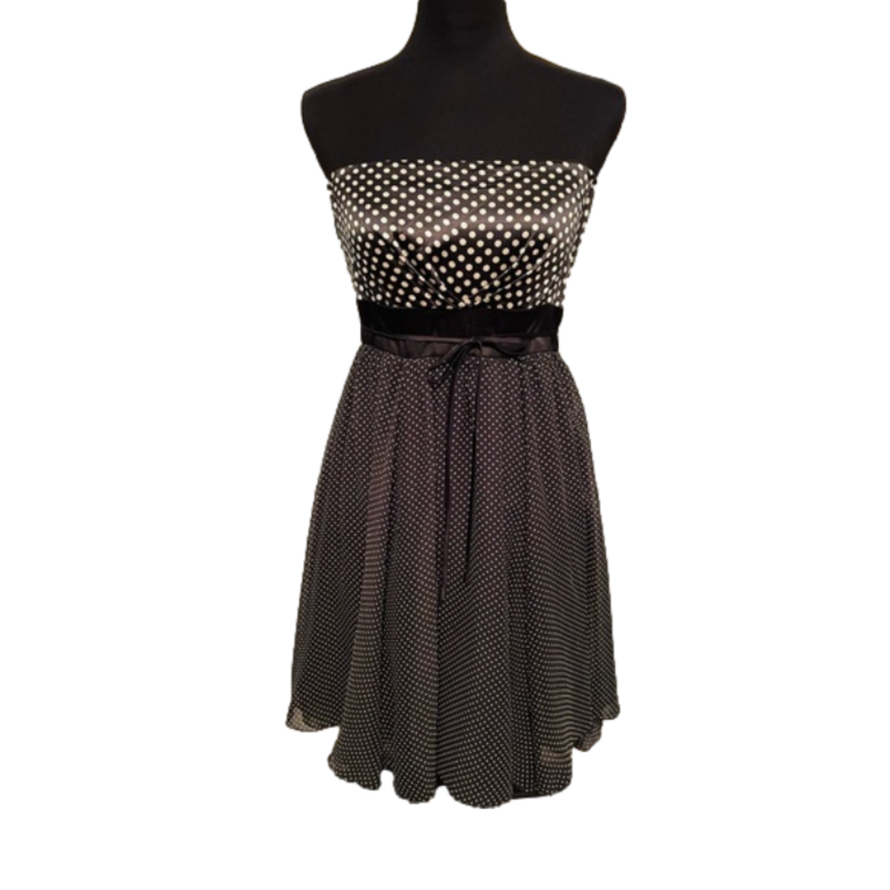 FOREVER STRAPLESS BLACK AND CREAM POLKA DOT DRESS SIZE L.